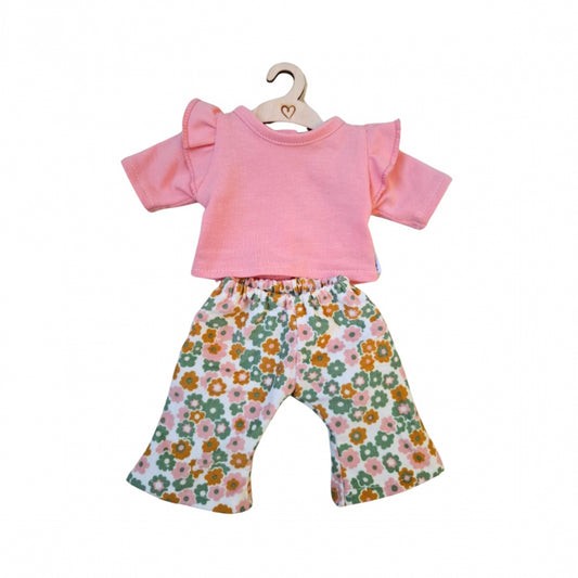 Hollie Poppenbroek en -shirt Pansy flowerpower